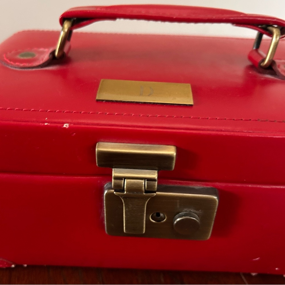 Red Lockable Jewelry Box w/ Mirror Travel Case Insert Key & Velvet Compartments - Picture 9 of 15